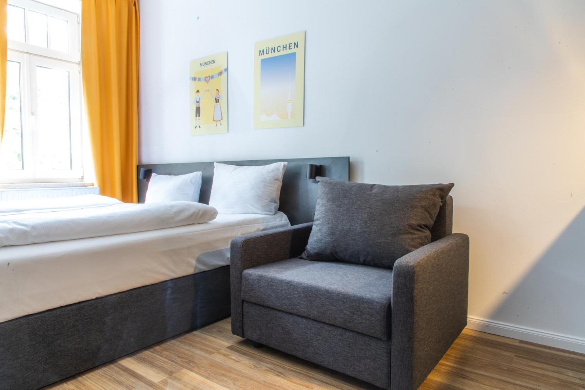 Servus By Homaris * München
